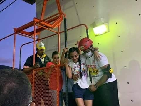 pasajeros del teleferico de Puerto Plata rescatados2