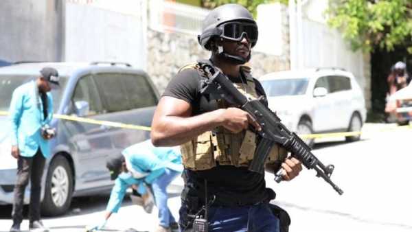 policia detuvo a dos sospechosos del ataque contra el presidente Moise