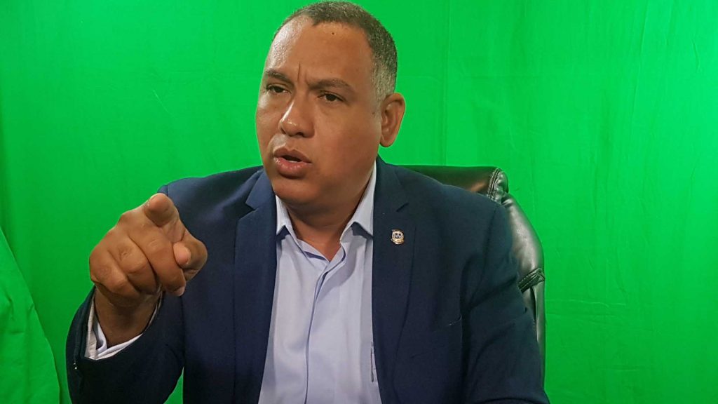 Alexis Jimenez asegura legisladores no estan por encima de la Ley