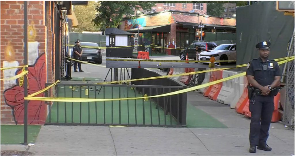 Balacera deja cinco heridos frente a bar en el Alto Manhattan