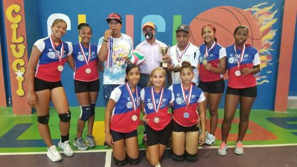 La Delgada se corona campeon del IV torneo de voleibol Copa Alcaldia Santiago2