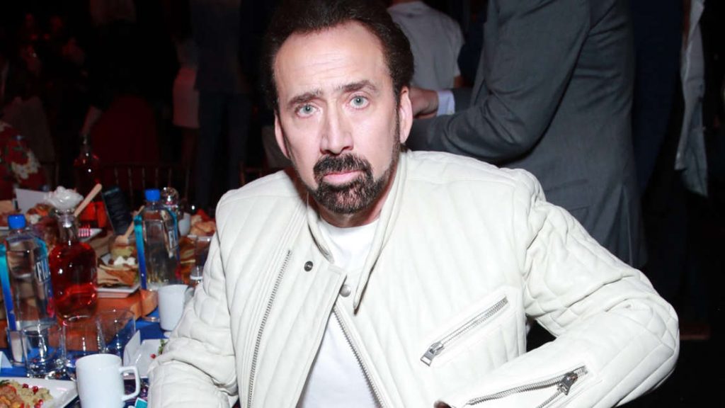 Nicolas Cage es sacado de un bar por estar borracho