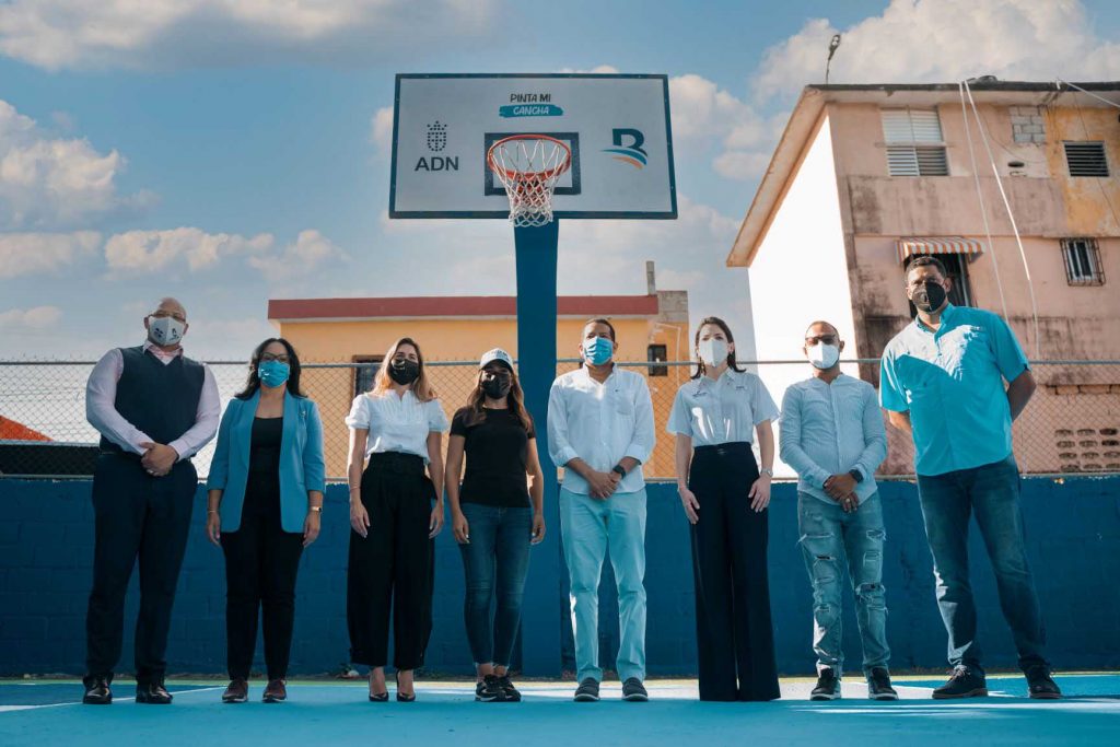 Banreservas y ADN entregan 5 canchas totalmente remozadas en el Distrito Nacional