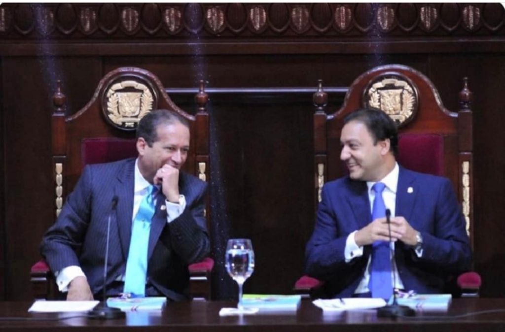 Reinaldo Pared Perez y Abel Martinez cuando presidian ambas camara en el Congreso.