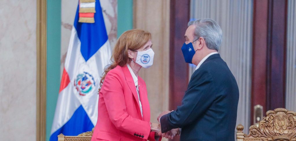 Samantha Power y Abinader