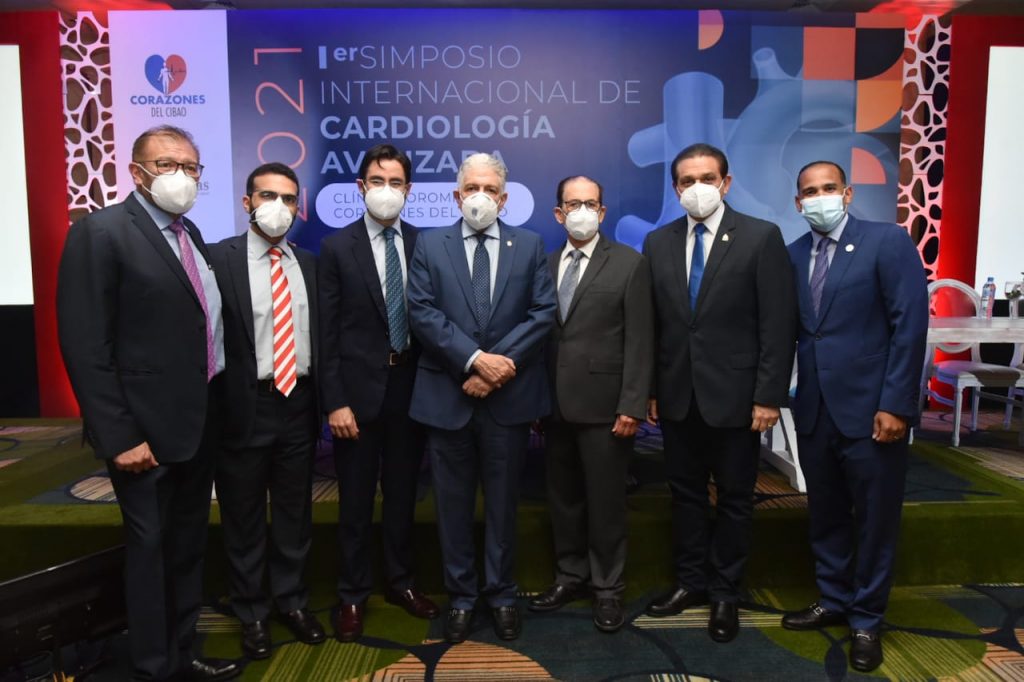 Simposio de cardiologia Clinica Corominas Corazones del Cibao