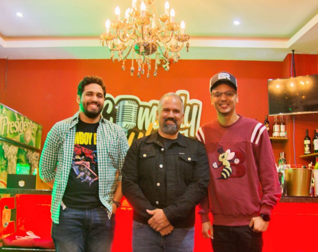 Santiago estrena su “Comedy Club” Santiago estrena su Comedy Club