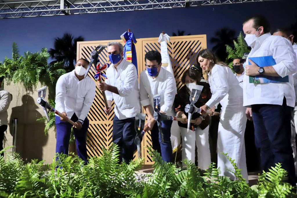 Abinader encabeza actos de remozamiento de las playas Los Patos y El Quemaito por más de RD$83 millones playas Los Patos y El Quemaito