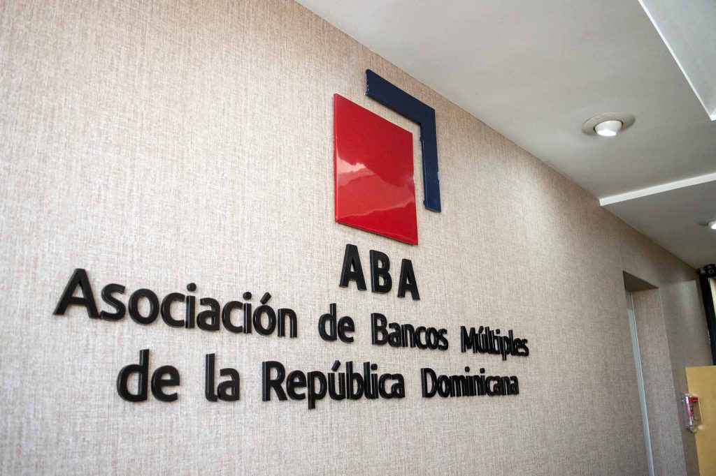 Bancos multiples adoptaran medidas para prevenir contagios de covid 19