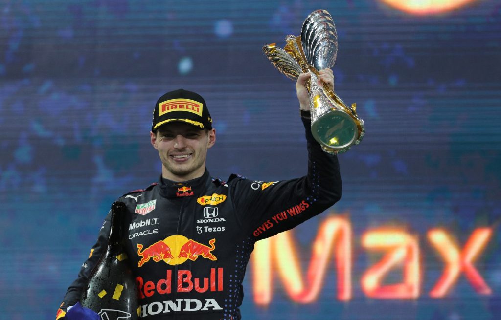 Max Verstappen en el podio del GP de Abu Dabi