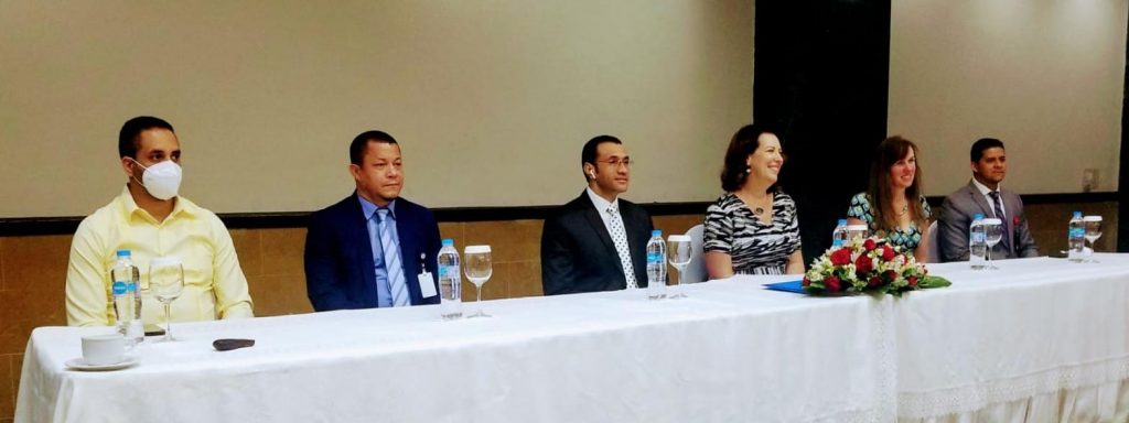 Gobierno apuesta a formar primera generacion de bachilleres bilingues