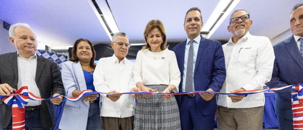 Raquel Pena encabeza inauguracion extension ITLA en Santo Domingo Este