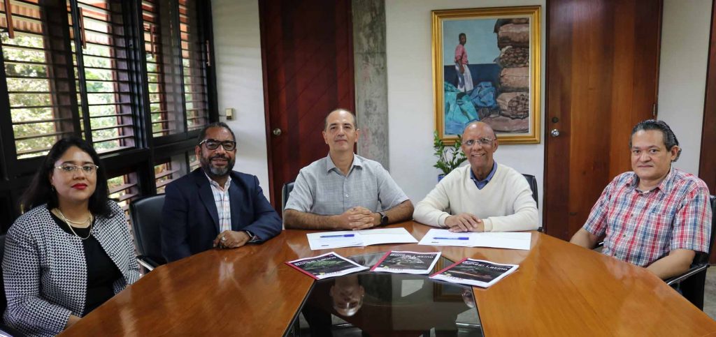 Universidad ISA y FELAB crean alianza estratégica para impulsar el arte y cultivo del bonsái Universidad ISA y FELAB crean alianza estrategica para impulsar el arte y cultivo del bonsai