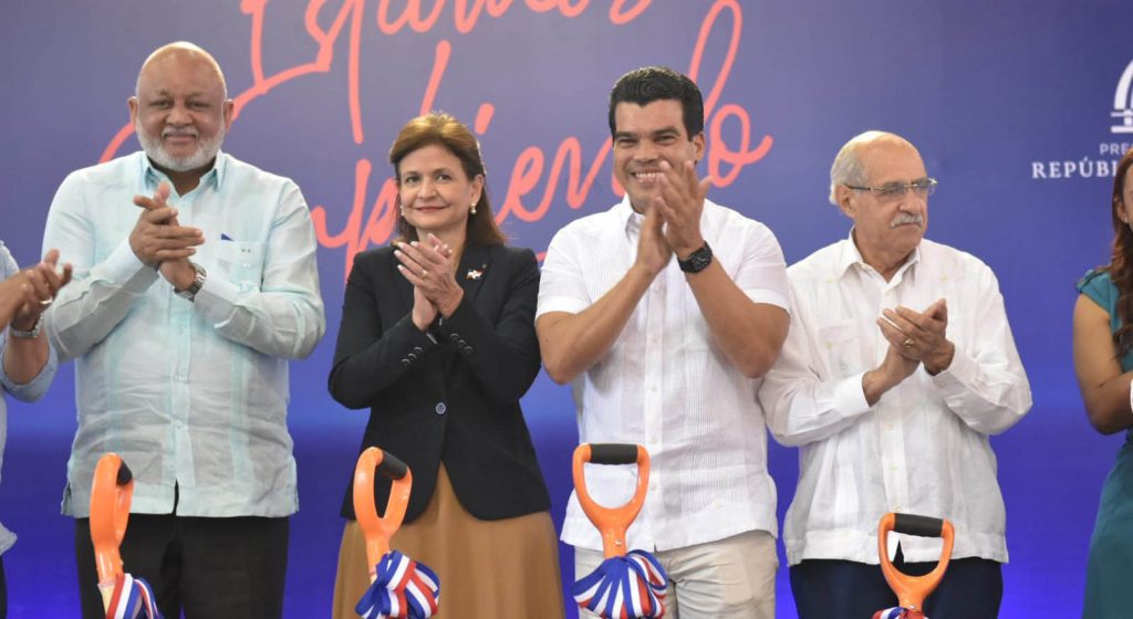 construccion del alcantarillado sanitario en Mao