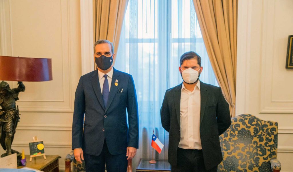 Abinader trata con Boric sobre el fortalecimiento de las relaciones y la cooperación entre la RD y Chile Abinader trata con Boric