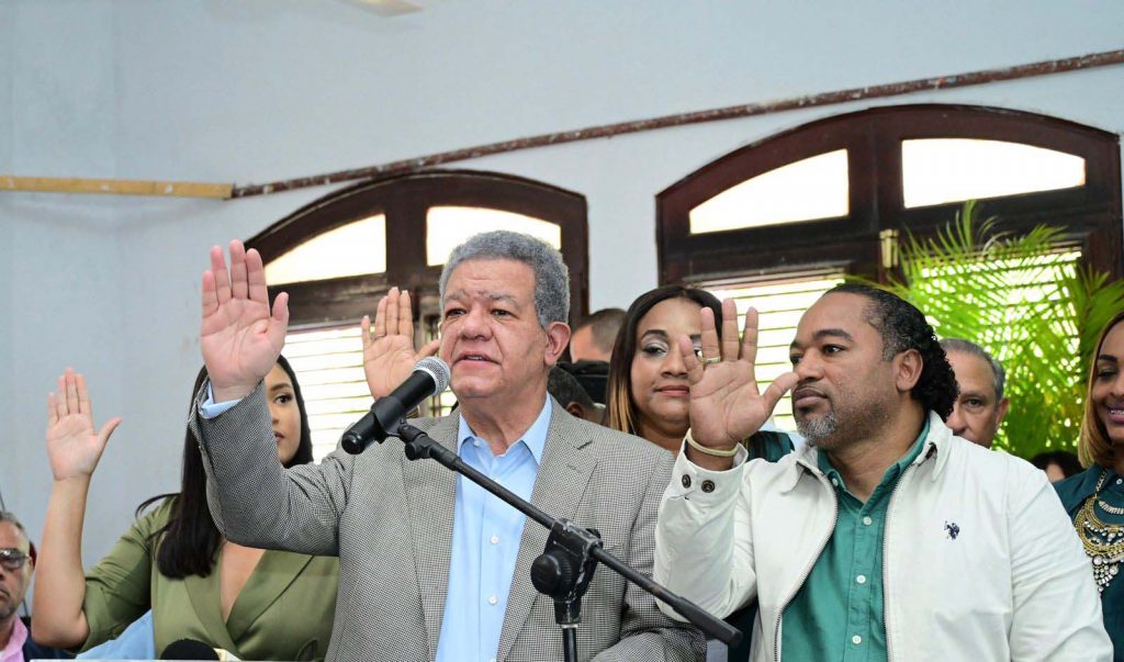 Leonel dice que alto costo de la vida no lo aguanta nadie Leonel dice que alto costo de la vida no lo aguanta nadie