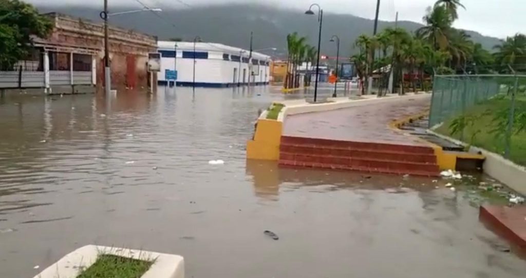 Lluvias torrenciales ocasionan inundaciones en localidades de Puerto Plata