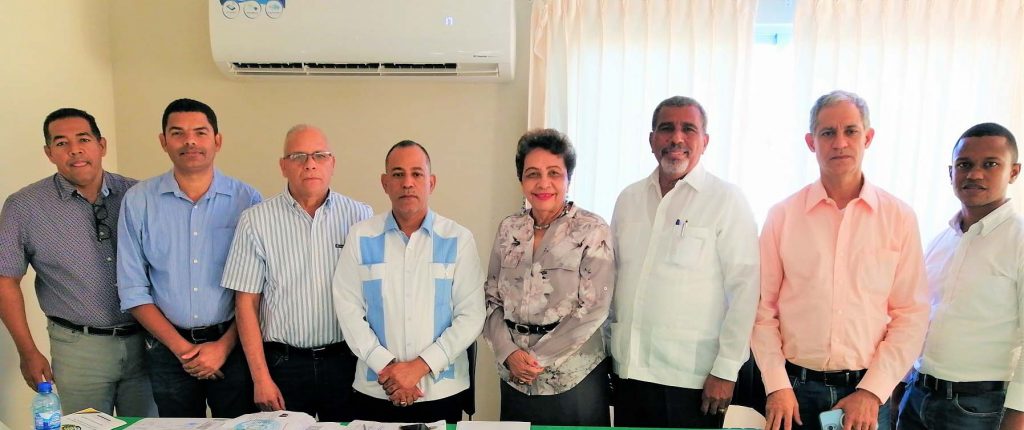 Escogen nueva presidenta de la cámara de comercio y producción de la provincia Duarte Perla Perez Heredia se convierte en la primera mujer en presidir esa institucion