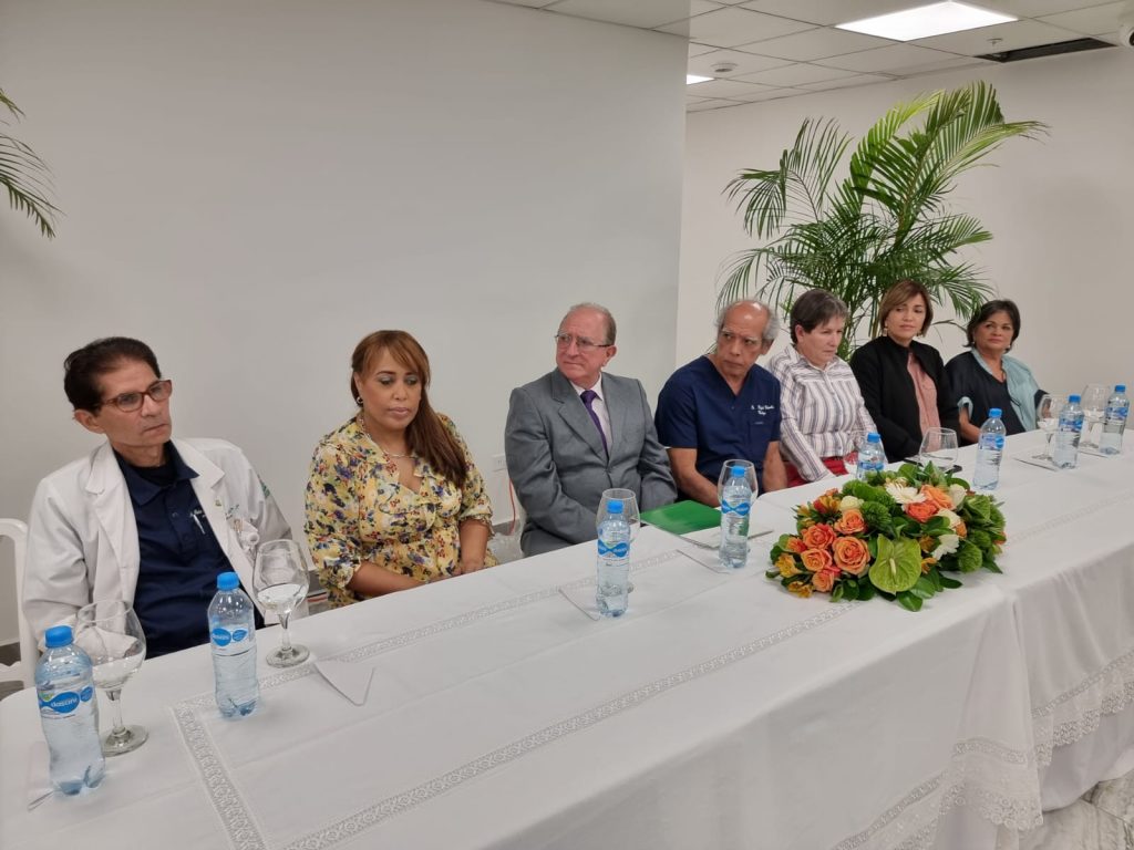 Union Medica presenta avance nuevas Torres E y F
