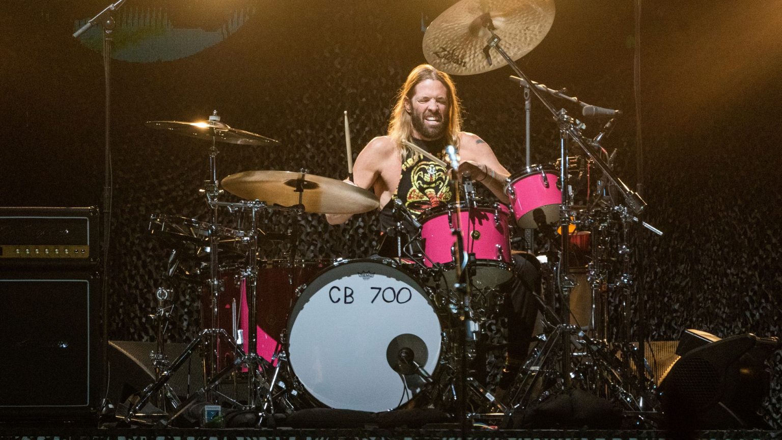 baterista de los Foo Fighters horas antes de su actuacion en Bogota