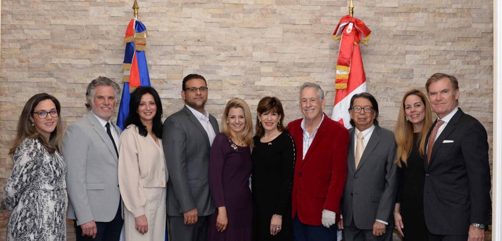 Elana Aptwitzer Petee Cohen Carol Saad David Friedlander Michelle Cohen Robin Bernstein Richard Bernstein Leonardo Cohen Maria Leyba y Bruce Burrows