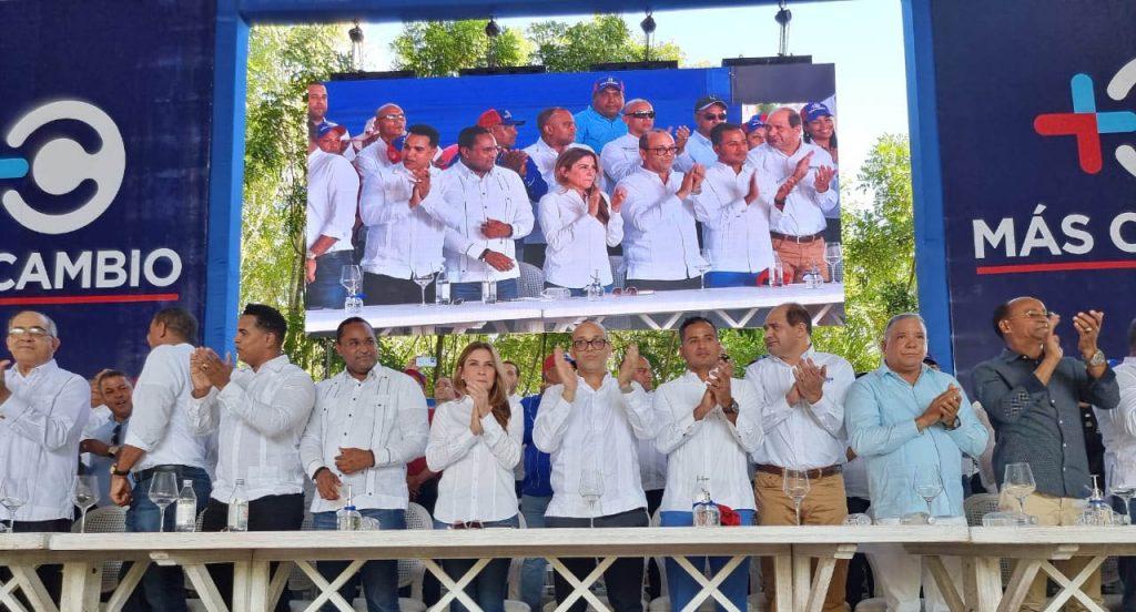 PRM unido inicia en Salcedo ruta reeleccionista de presidente Abinader2