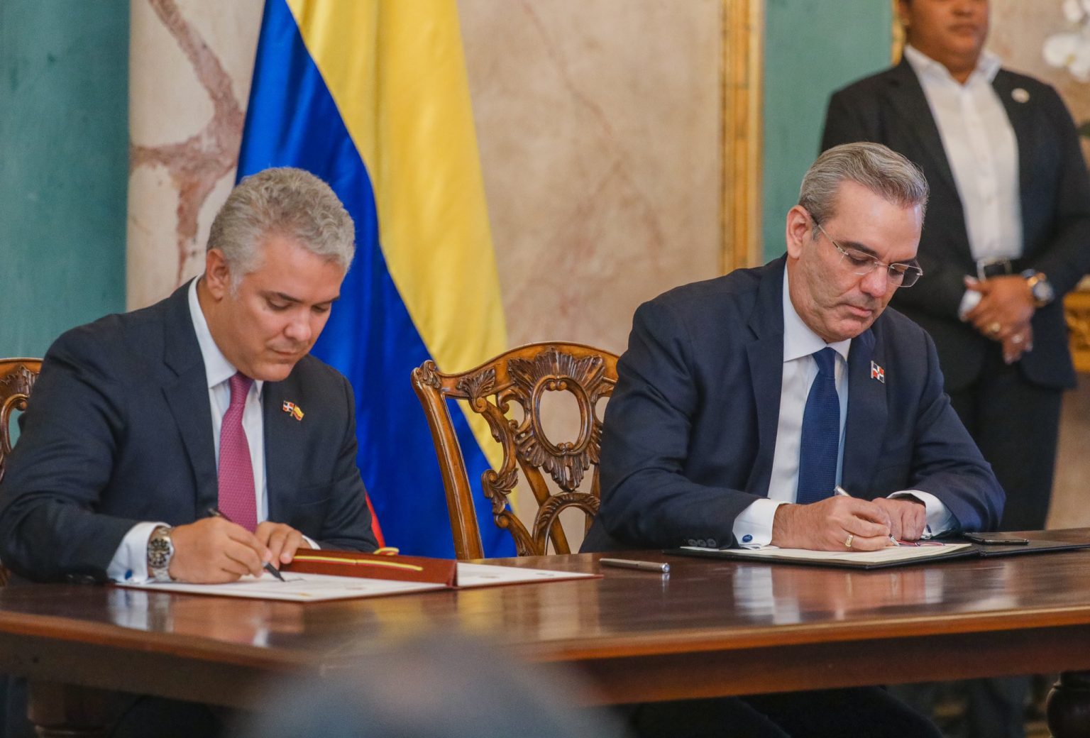 Republica Dominicana y Colombia firman 5 acuerdos durante visita de Duque a el pias