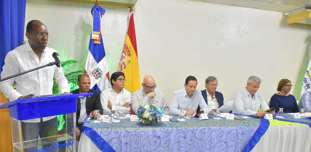 programa para fomentar el turismo sostenible en Pedernales y la region Enriquillo