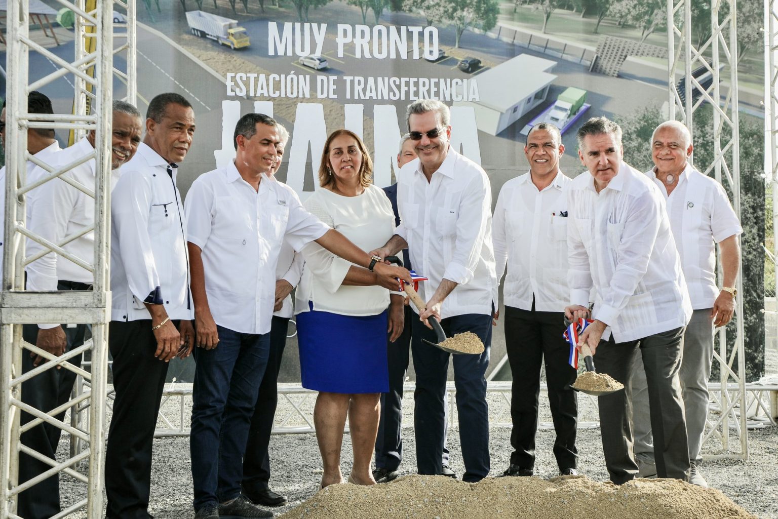 Abinader inaugura estacion de pesaje vertedero de Haina con costo superior a los RD 52 millones
