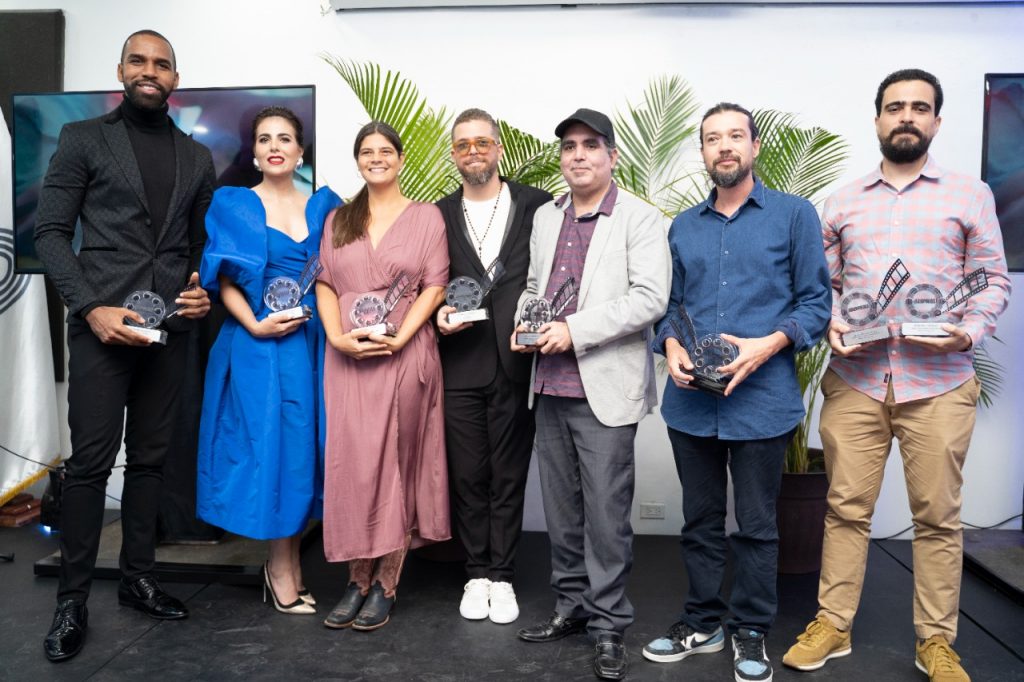 Todos los ganadores del III Premio de la Critica Adopresci