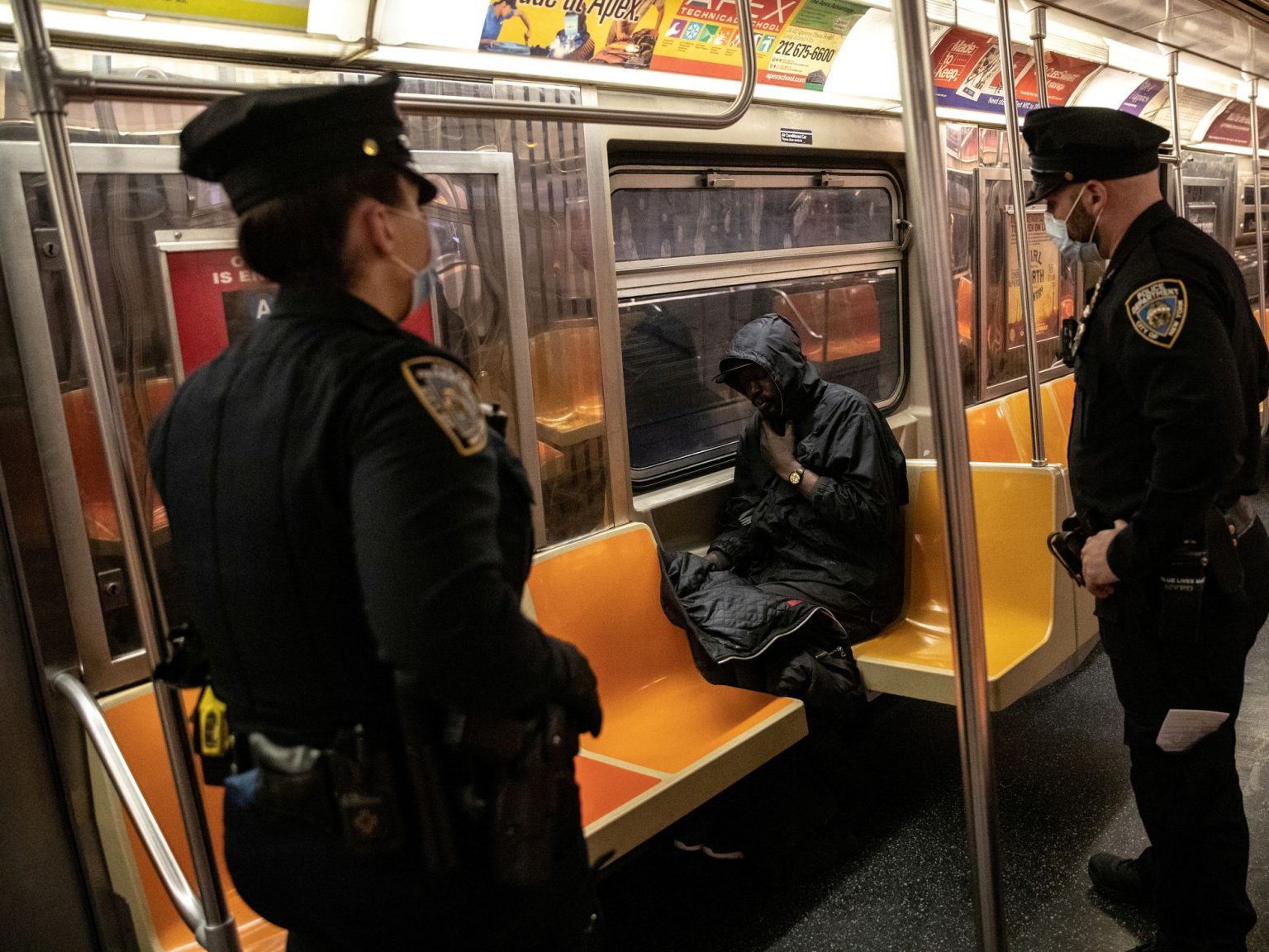 metro de Nueva York complica la promesa del alcalde de reforzar la seguridad