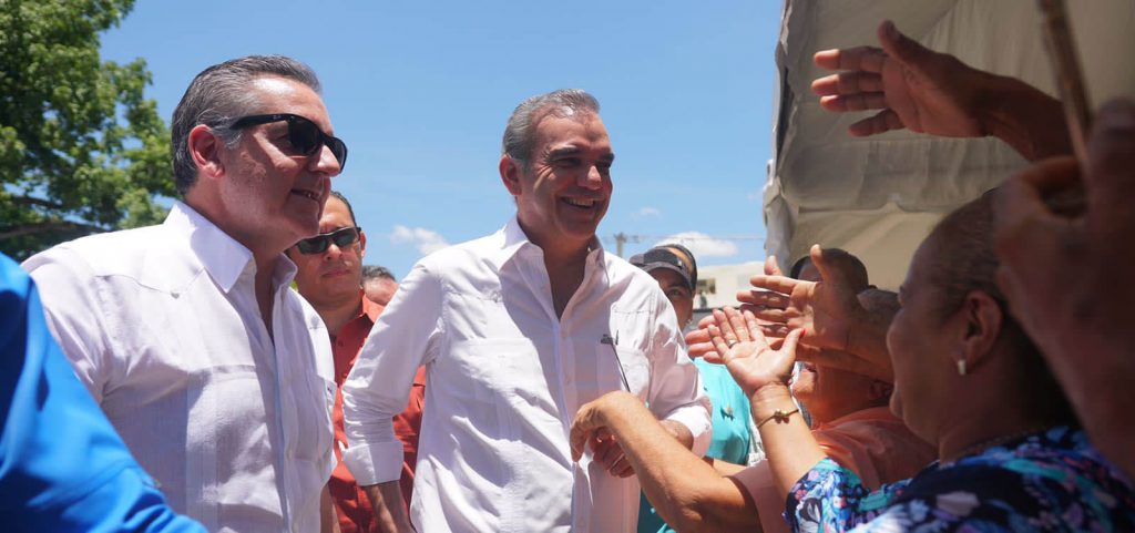 Abinader destaca exito de Jornadas Inclusion Social de Propeep y promete extender obras en Santiago