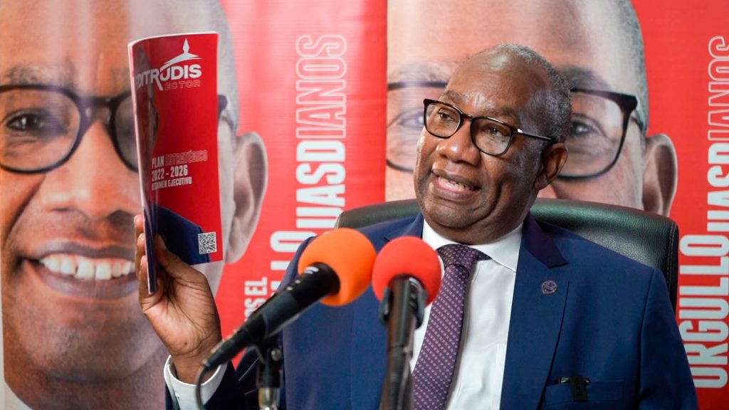 Editrudis Beltrán favorece mayor inversión en investigación para convertir UASD en referente nacional e internacional Editrudis Beltran favorece mayor inversion en investigacion para convertir UASD