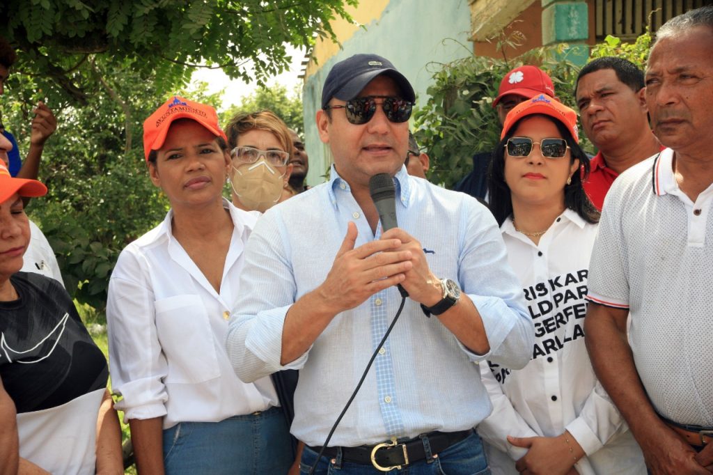 El alcalde Abel Martinez por los barrios de Santiago