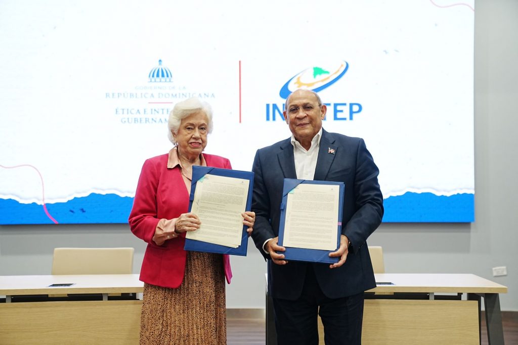 Firma de acuerdo entre DIGEIG e INFOTEP