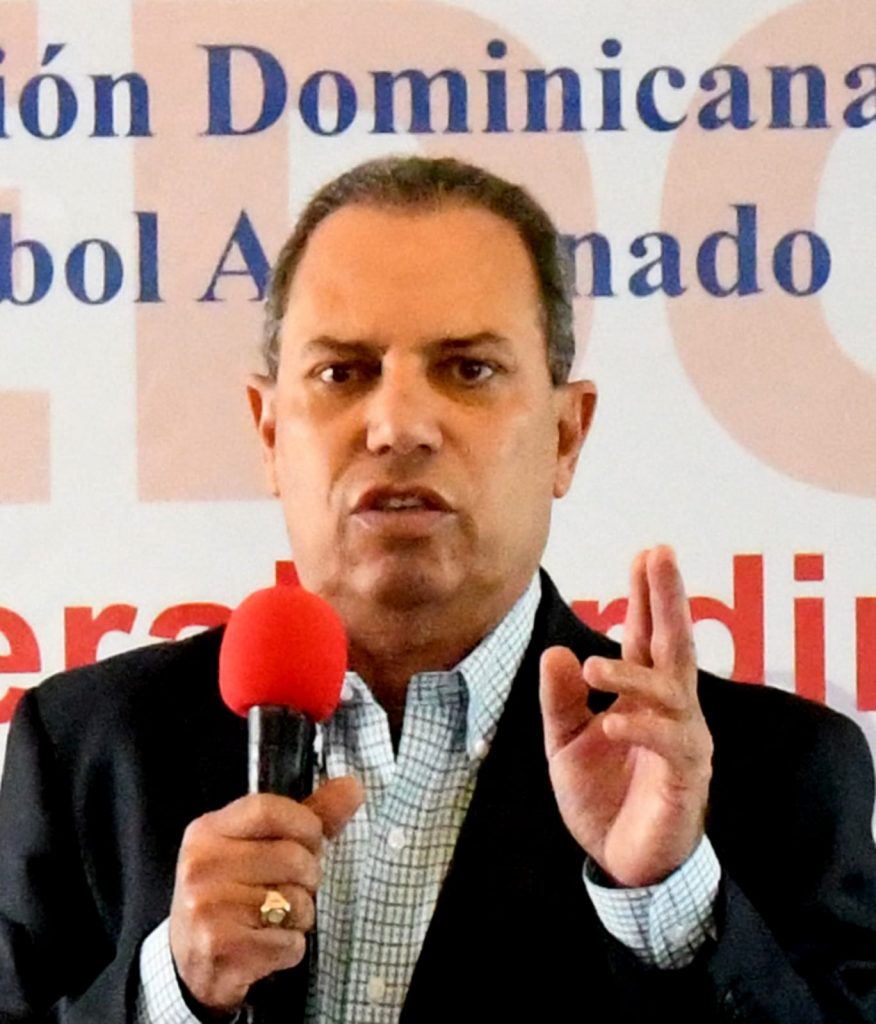 Pica y se Extiende Garibaldy Bautista eljacaguero