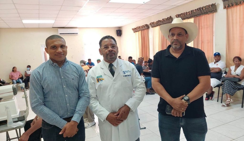 Fundacion Ramiro Garcia alcalde Santiago Riveron y periodista Vargavila Riveron