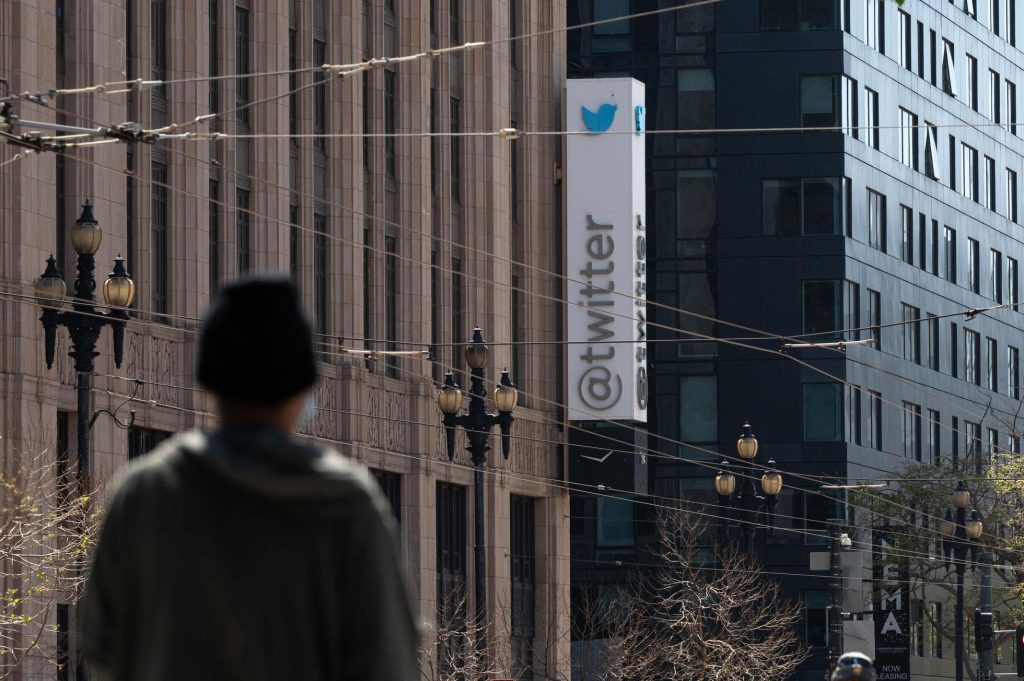Twitter demanda a Elon Musk para obligarlo a cumplir con la compra de la red social