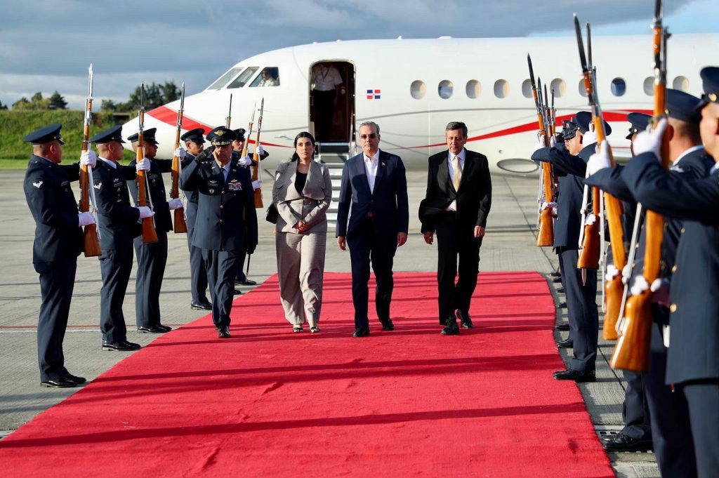 Abinader llega a Colombia para participar en toma de posesion Gustavo Petro