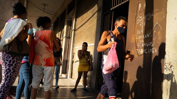 Cuba anuncia la apertura de su comercio a la inversion extranjera por primera vez en 60 anos1