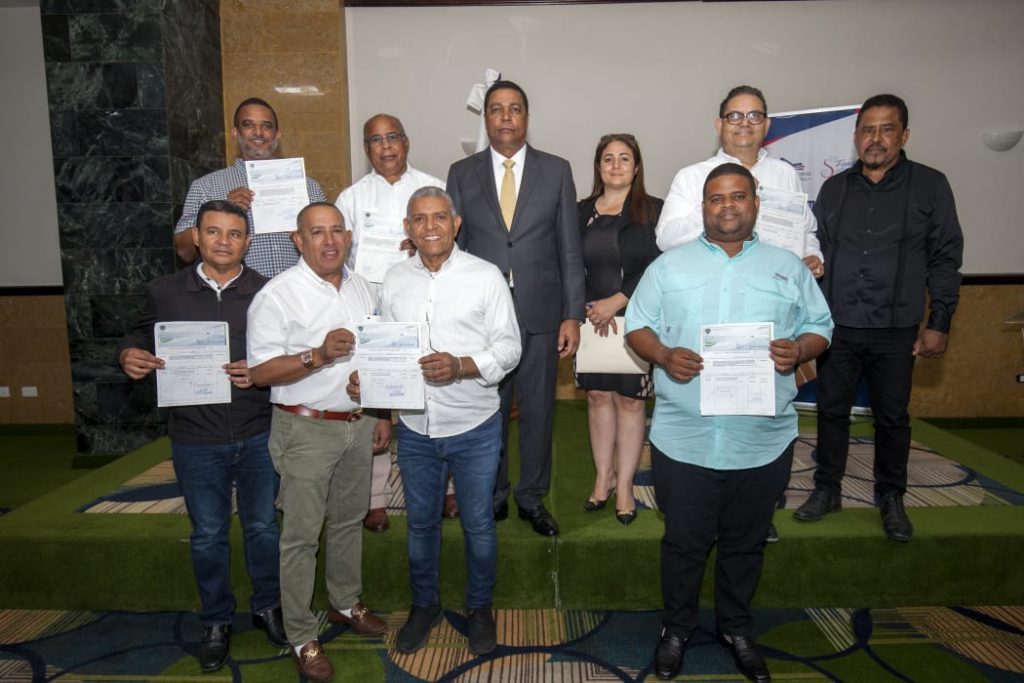 Liga Municipal Dominicana entrega mas de RD22 millones