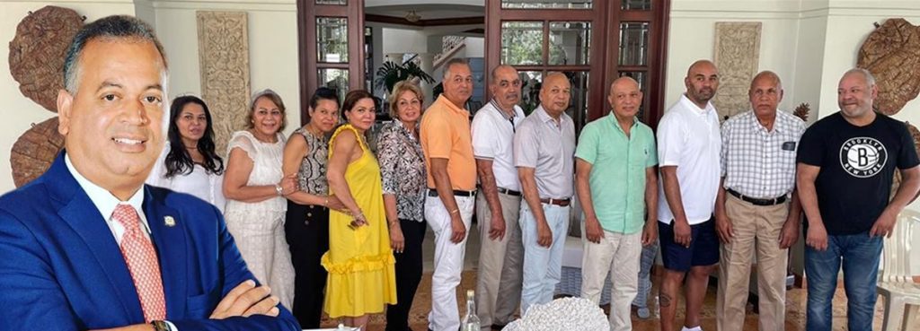 Ruben Luna y familia con 12 hermanos se reunifican