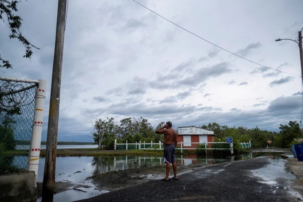 El huracan Fiona toca tierra en Puerto Rico eljacaguero