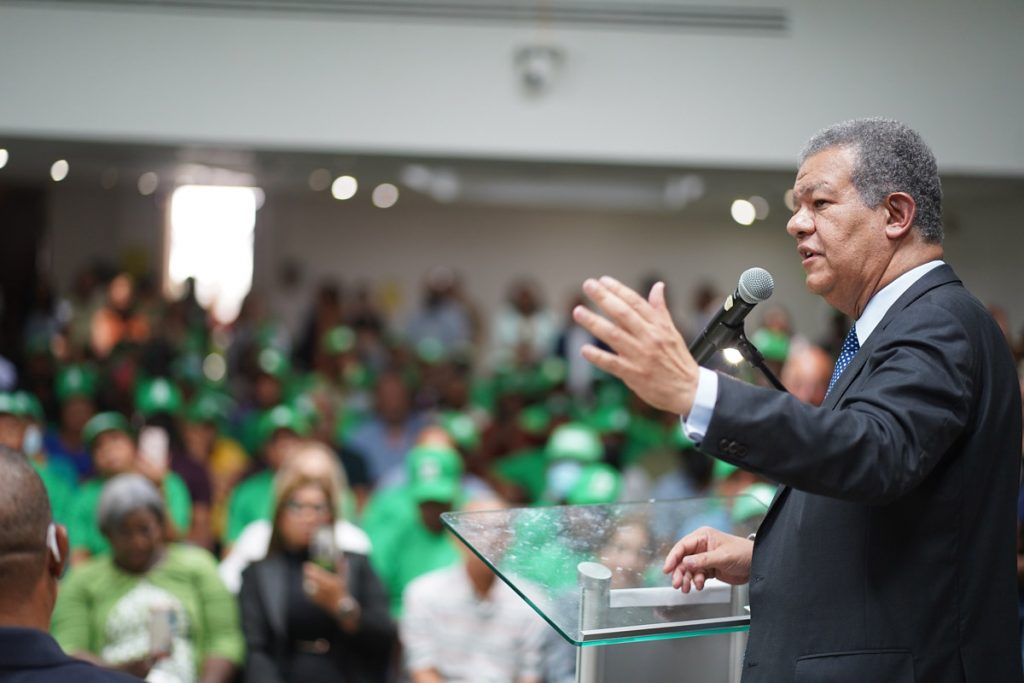 Leonel Fernandez en PR