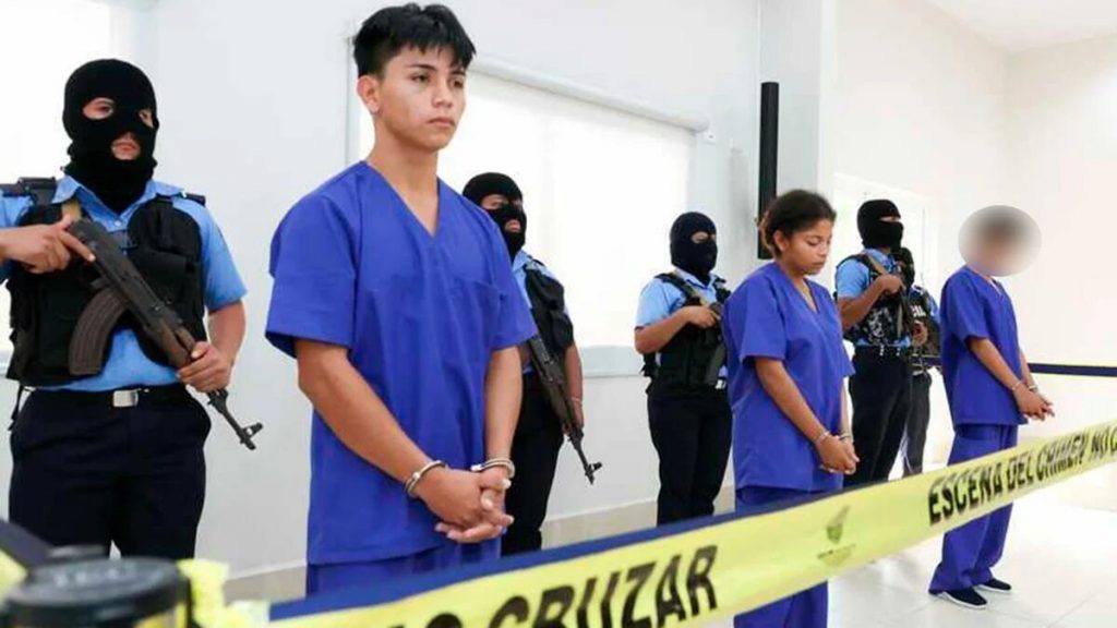 Policia de Nicaragua presento este jueves a los presuntos autores del asesinato de las dos ninas