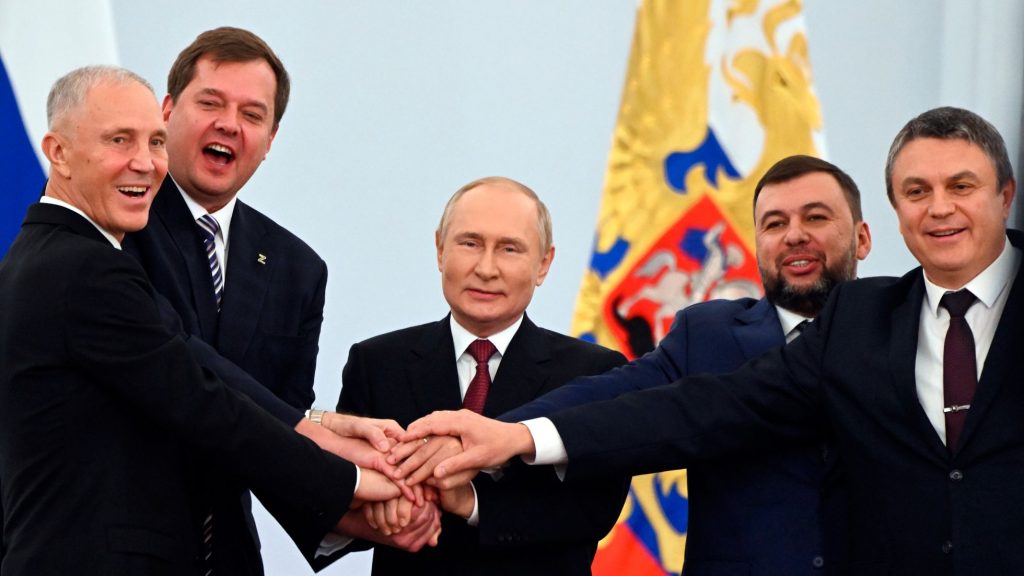 Putin firma los tratados de adhesion de las nuevas regiones a Rusia