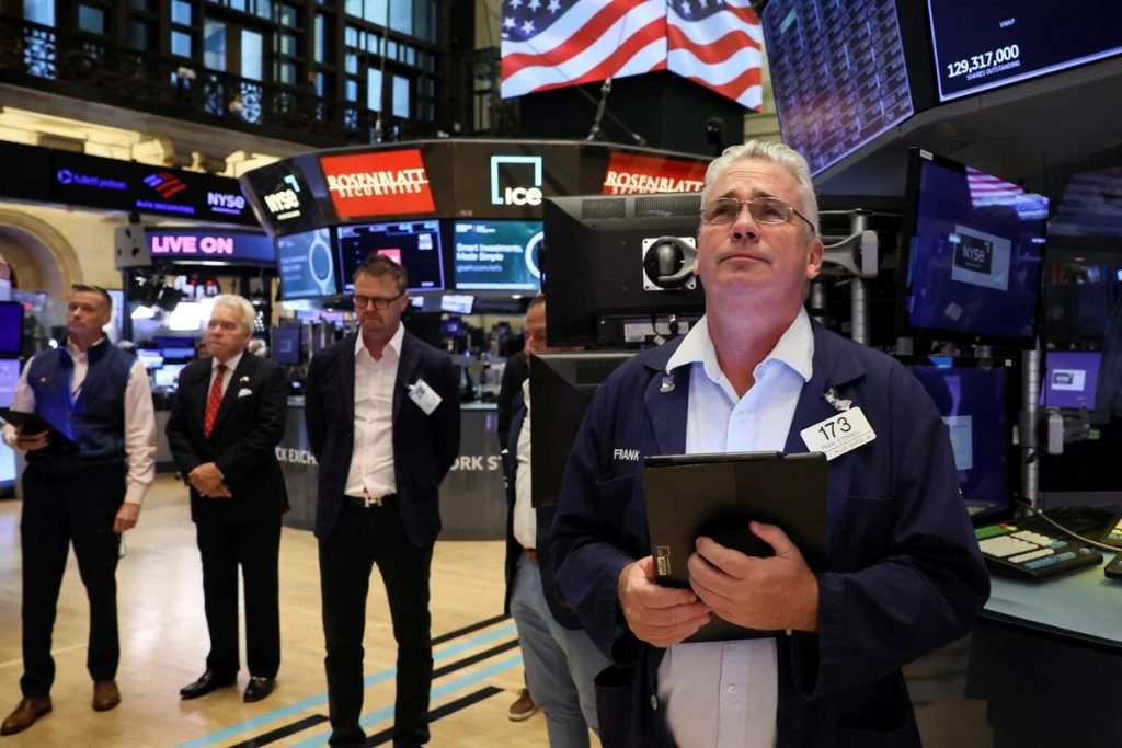 Wall Street cerro su peor dia en mas de dos anos1