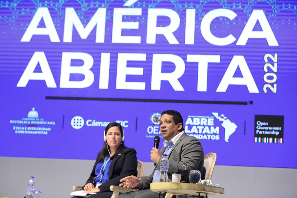 DGCP lanza @PublicomprasRD para promover mayor participación en procesos de contrataciones america abierta 3