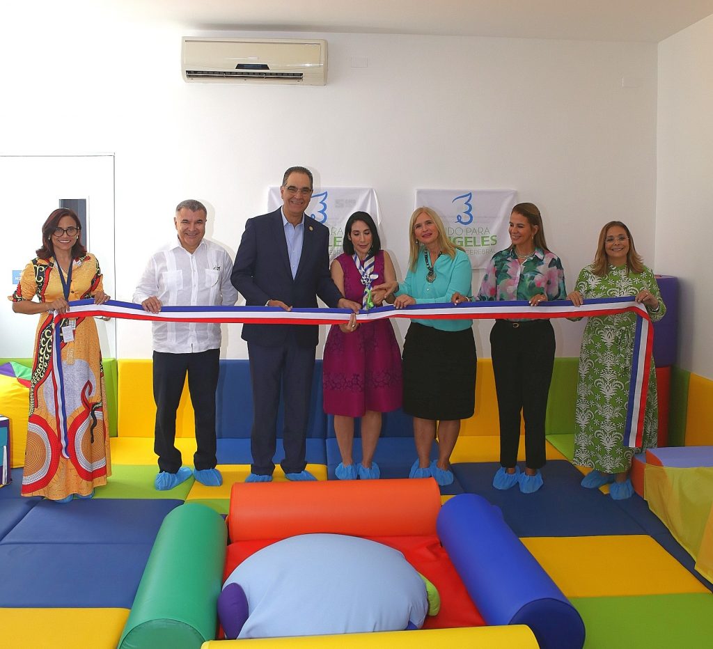 Primera dama inaugura sala de Intervencion Temprana Psicomotricidad y Servicios Terapeuticos en Fundacion Nido para Angeles