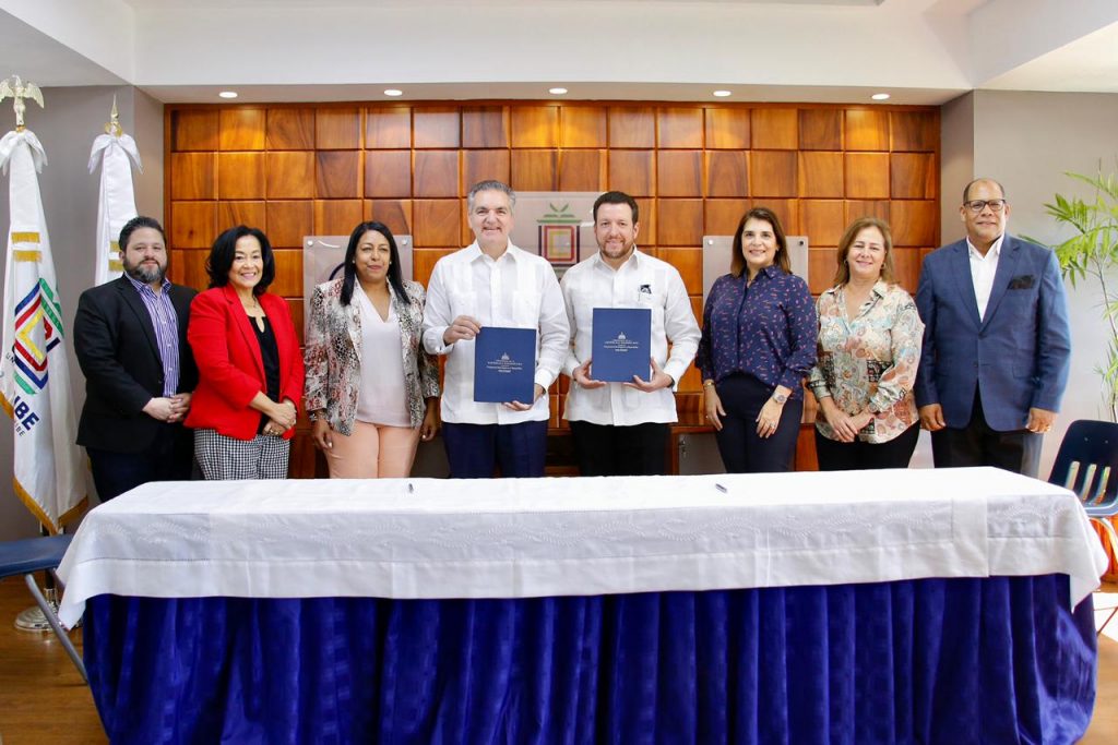 Propeep otorgara 30 becas para estudios municipales de grado y posgrado en Unicaribe